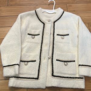 M/L soft elegant jacket White